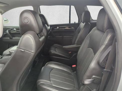 Used 2017 Buick Enclave Leather image 15