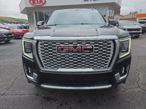 Used 2021 GMC Yukon Denali w/ Denali Premium Package AWD/4WD image 2