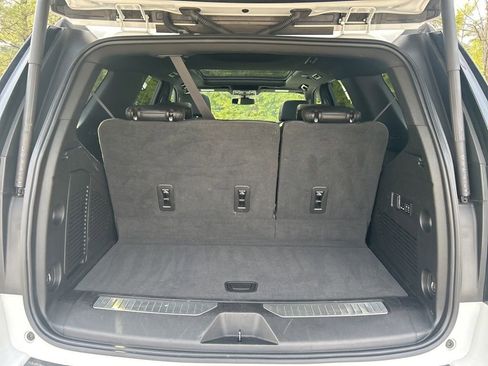 Used 2022 Chevrolet Tahoe Z71 w/ Luxury Package image 30