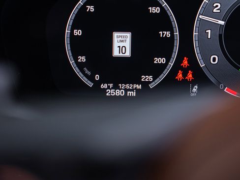 Used 2025 Porsche 911 Carrera 4 GTS image 38