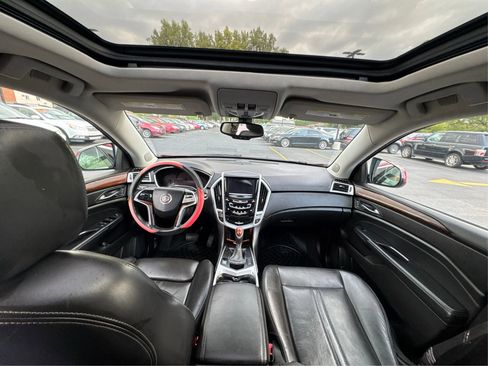 Used 2013 Cadillac SRX Luxury image 23