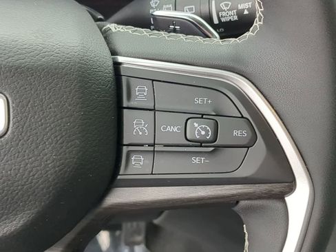 Certified 2024 Jeep Grand Cherokee Limited w/ Black Appearance Package image 24