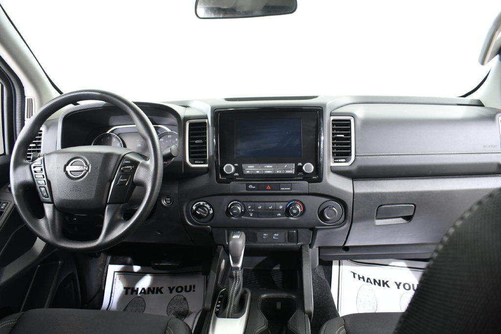 Used 2024 Nissan Frontier SV AWD/4WD image 7
