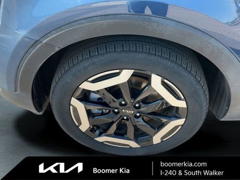 Certified 2025 Kia Telluride S image 9