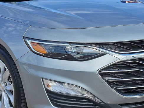 Used 2025 Chevrolet Malibu LT FWD image 8