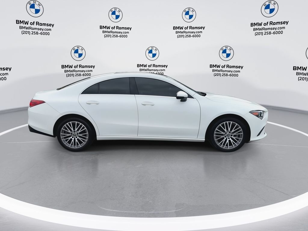Used 2022 Mercedes-Benz CLA 250 4MATIC image 9