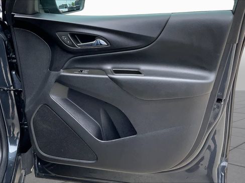 Used 2023 Chevrolet Equinox LT FWD image 22