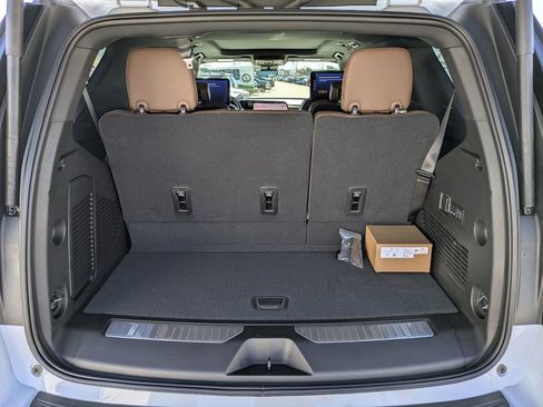 New 2026 Chevrolet Tahoe High Country image 32