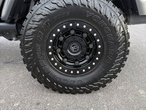 Used 2021 Jeep Gladiator Mojave image 10