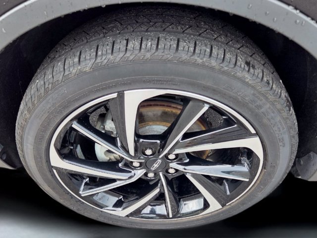 Used 2024 Lincoln Corsair Reserve FWD image 18