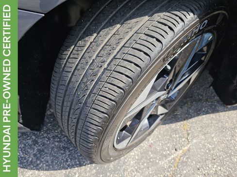 Certified 2023 Hyundai Elantra Limited FWD image 35