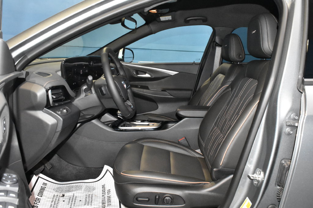 Used 2025 Buick Envista Preferred FWD image 7