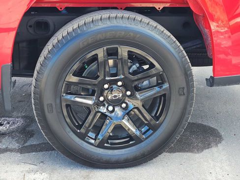 Used 2024 Chevrolet Silverado 1500 Custom image 14