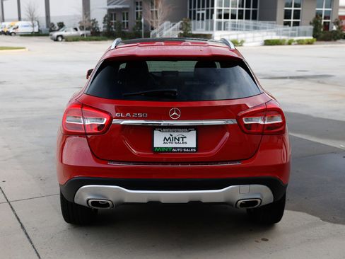 Used 2018 Mercedes-Benz GLA 250 image 14