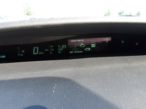 Used 2010 Toyota Prius Three FWD image 18