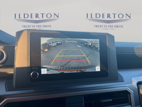 Used 2025 Toyota 4Runner SR5 image 25