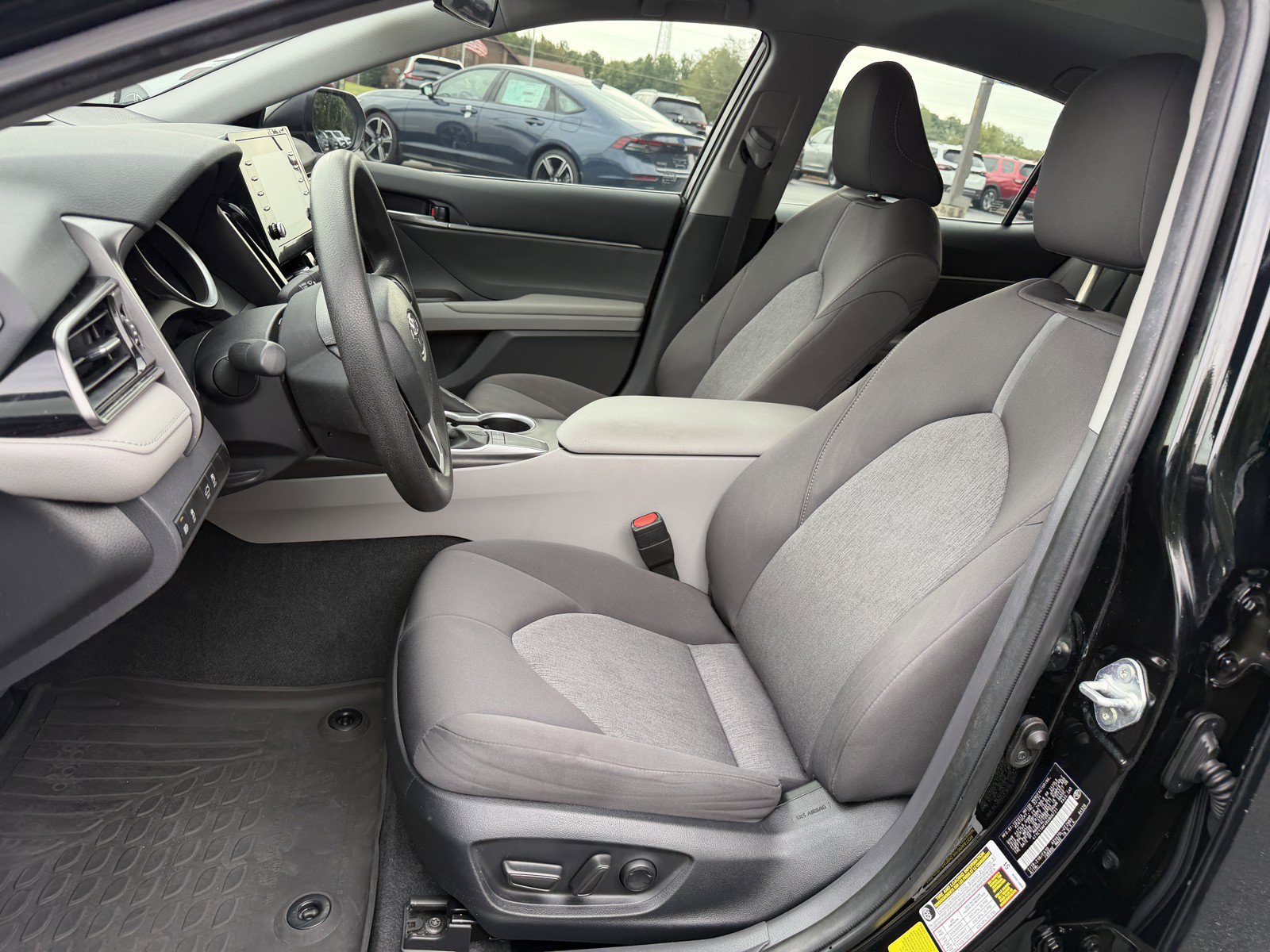 Used 2024 Toyota Camry LE FWD image 12