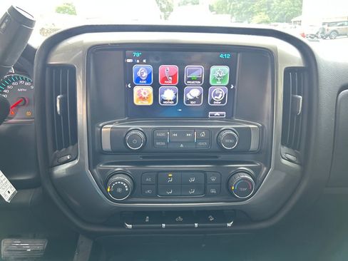 Used 2018 Chevrolet Silverado 1500 LT AWD/4WD image 16