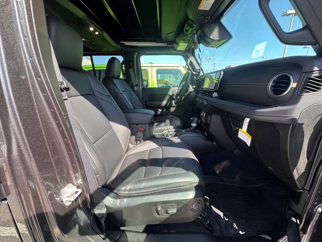 New 2027 Jeep Wrangler Unlimited Sahara AWD/4WD image 27