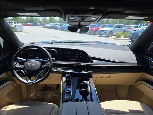 Used 2023 Cadillac Escalade Premium Luxury w/ Performance Package AWD/4WD image 18