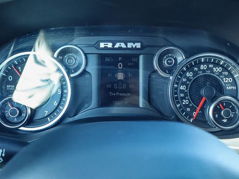 Used 2023 RAM 1500 Big Horn RWD image 11