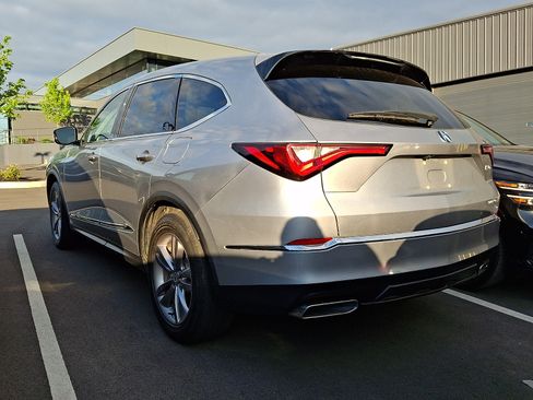 Used 2024 Acura MDX SH-AWD image 4