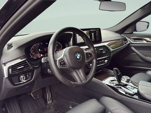 Used 2023 BMW 530i w/ M Sport Package image 12