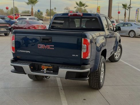 Used 2020 GMC Canyon SLE w/ SLE Convenience Package image 8