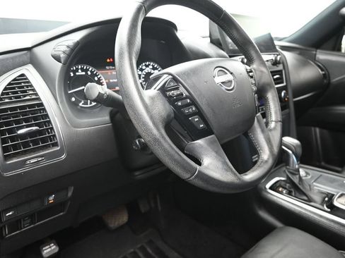 Used 2022 Nissan Armada SL w/ Midnight Edition Package RWD image 12