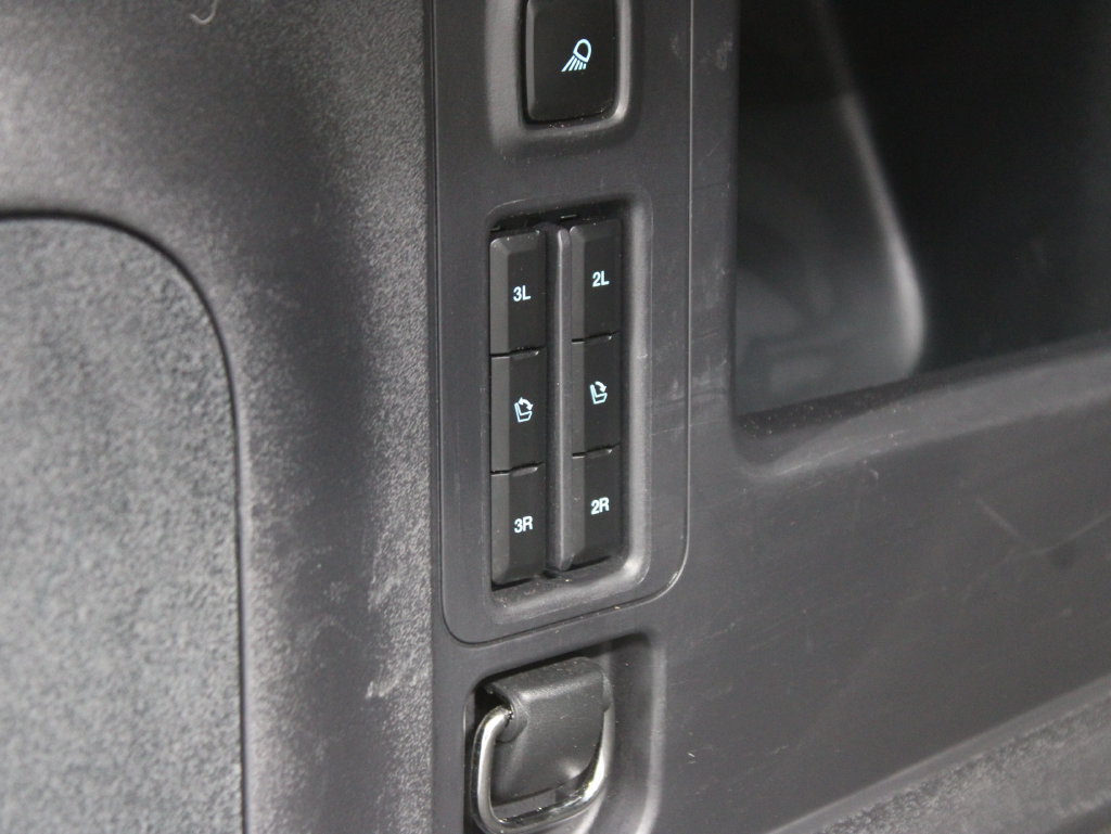 Used 2025 Ford Expedition Max Platinum w/ Stealth Appearance Package AWD/4WD image 51