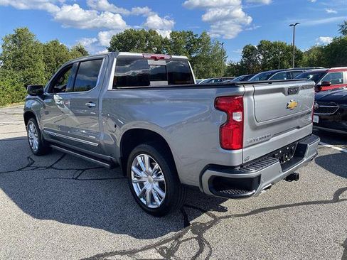 Used 2025 Chevrolet Silverado 1500 High Country AWD/4WD image 44