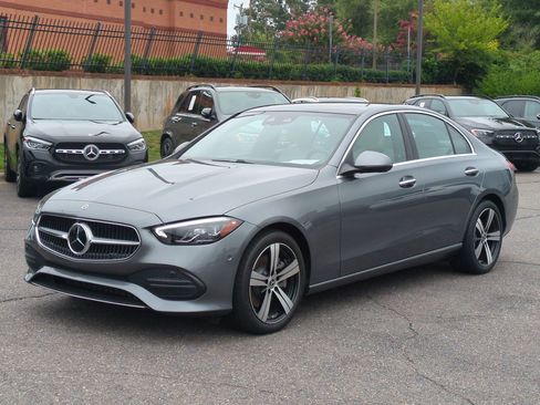 Used 2025 Mercedes-Benz C 300 Sedan image 7