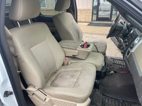 Used 2010 Ford F150 XLT image 24