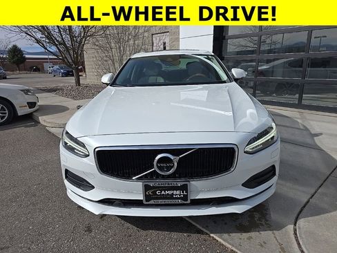Used 2017 Volvo S90 T6 Momentum w/ Vision Package image 2