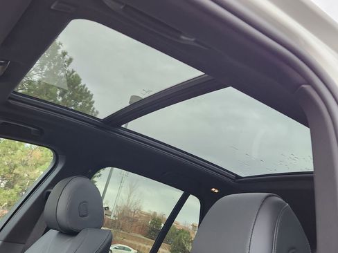 New 2026 BMW X5 xDrive50e w/ Premium Package AWD/4WD image 19