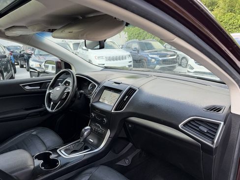 Used 2017 Ford Edge SEL w/ Equipment Group 201A AWD/4WD image 12