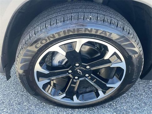 Certified 2025 Chevrolet Equinox LT w/ Convenience Package II image 11