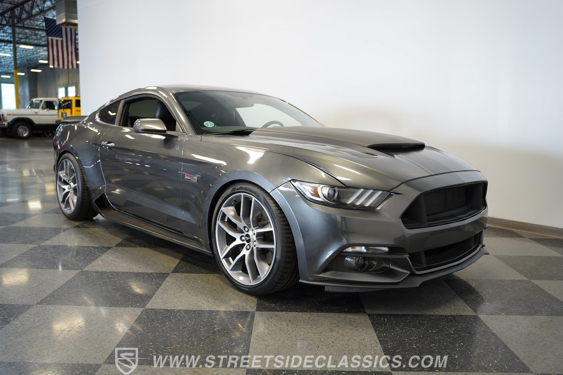 Used 2016 Ford Mustang GT Premium RWD image 17