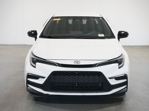 Used 2024 Toyota Corolla SE FWD image 2