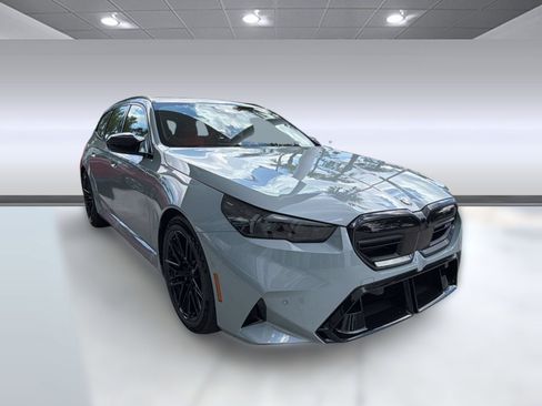 New 2027 BMW M5 Touring AWD/4WD image 7