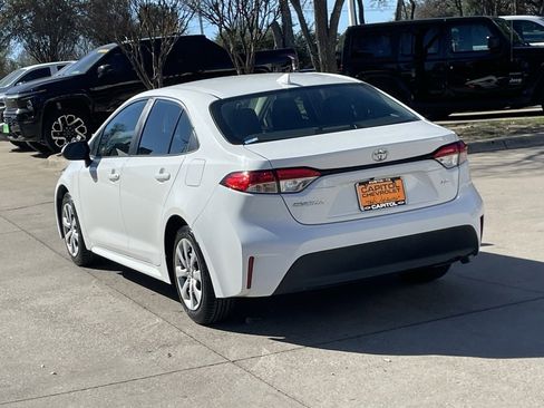 Used 2024 Toyota Corolla LE image 4