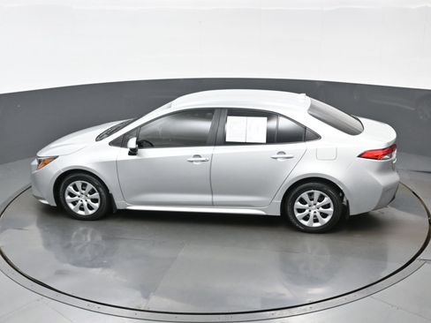 Used 2024 Toyota Corolla LE FWD image 35