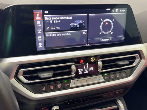 Used 2022 BMW M440i Coupe w/ Premium Package image 20