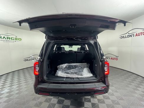 Used 2024 Ford Expedition Limited image 6