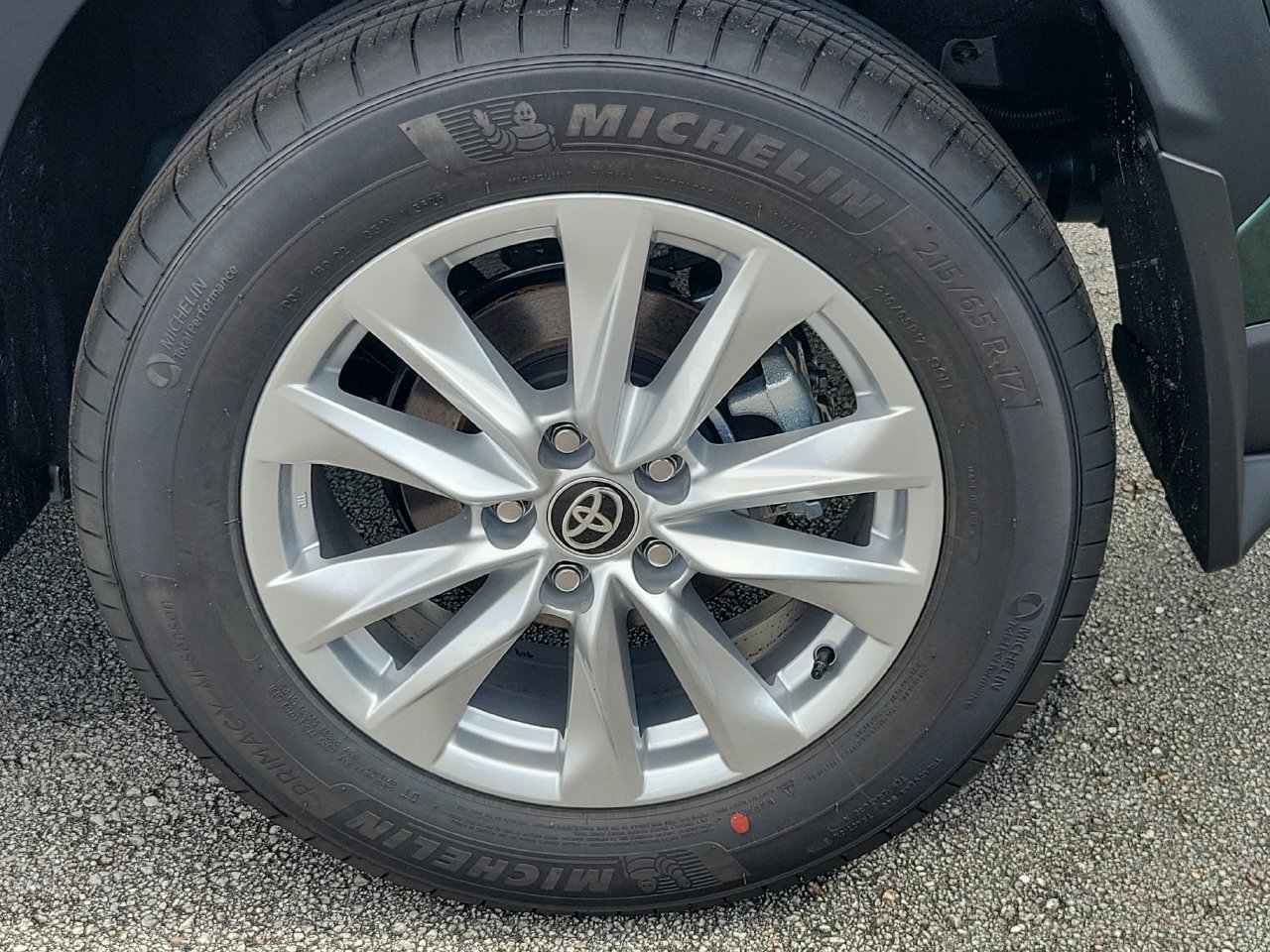 New 2026 Toyota Corolla Cross LE FWD image 5