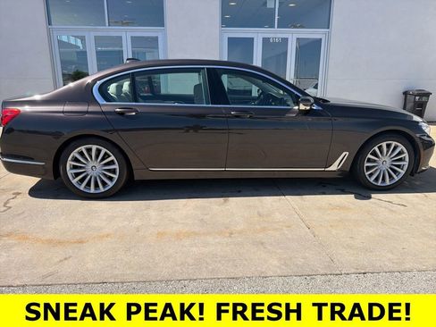 Used 2017 BMW 740i xDrive AWD/4WD image 5
