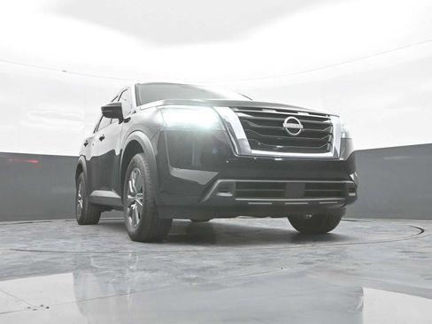 Used 2025 Nissan Pathfinder SV AWD/4WD image 35