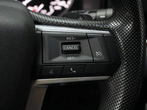 Used 2024 Mitsubishi Outlander ES image 11