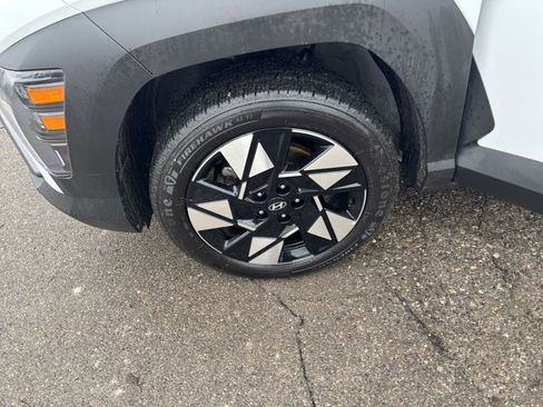 Used 2025 Hyundai Kona SEL image 30