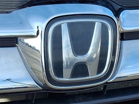 Certified 2018 Honda Odyssey Elite image 32